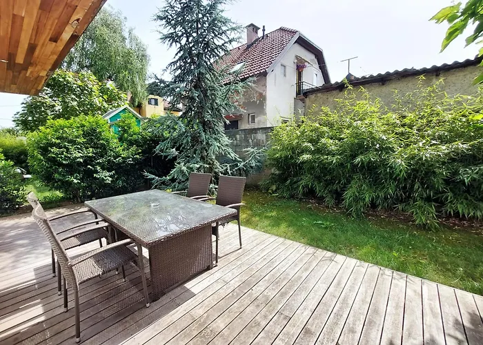 Sunny Terraces Rose Valley, Ljubljana