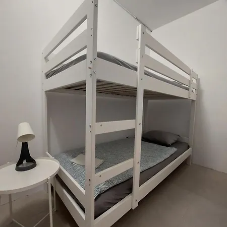 לינה וארוחת בוקר Sunny Terraces Rose Valley, 3*