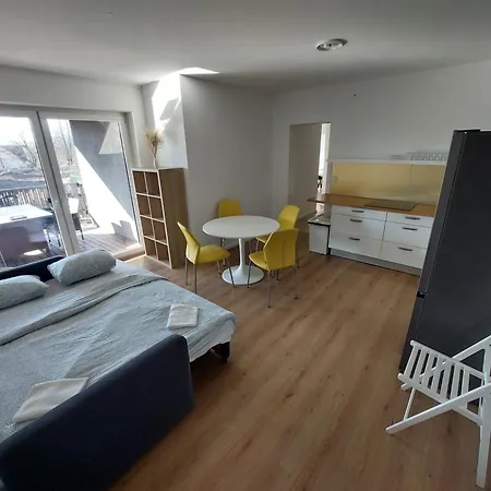 Sunny Terraces Rose Valley, 3* לובליאנה