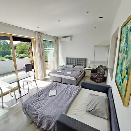 Sunny Terraces Rose Valley, לינה וארוחת בוקר