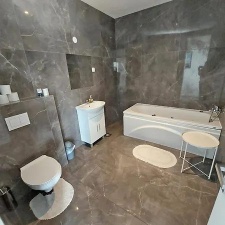 לינה וארוחת בוקר Sunny Terraces Rose Valley,