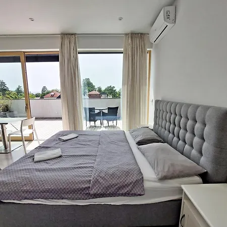 Sunny Terraces Rose Valley, Bed & Breakfast