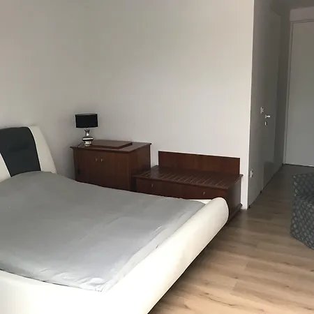 Sunny Terraces Rose Valley, 3* Lubiana