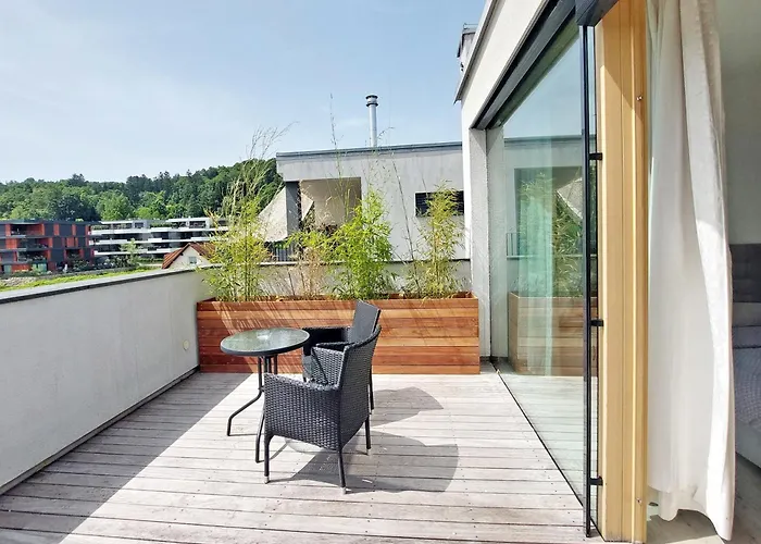 Sunny Terraces Rose Valley, Lubiana