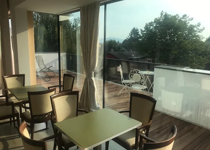 Sunny Terraces Rose Valley, Bed & Breakfast